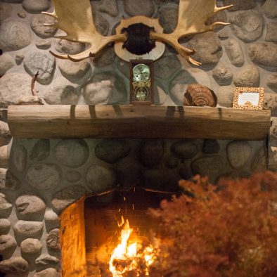 L'automne dans le lobby de l'hôtel Sacacomie à St-Alexis-des-monts.